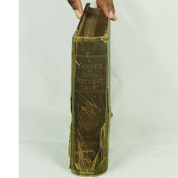 A Yankee in King Arthur’s Court by Mark Twain 1891 Vintage Book - Picture 4 of 5